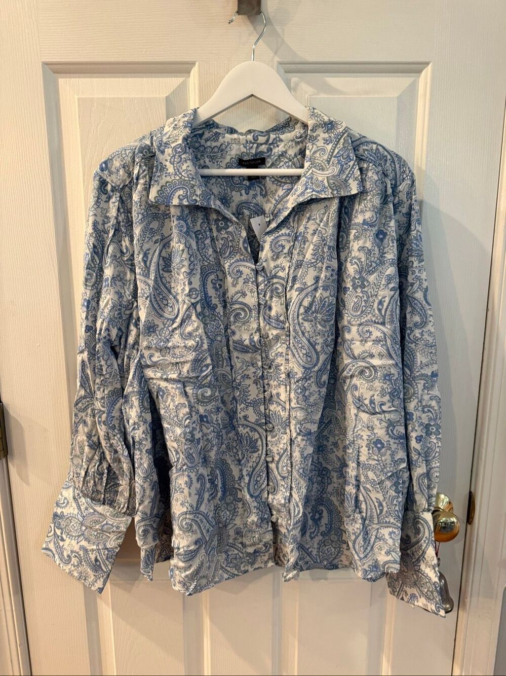 Ann Taylor Blue & White Paisley Wide Cuff Covered Button Blouse sz XXL NWT